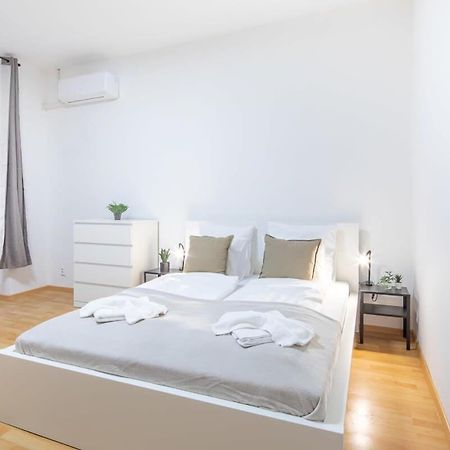 Very Central Convenient Flat Budapest Exterior photo