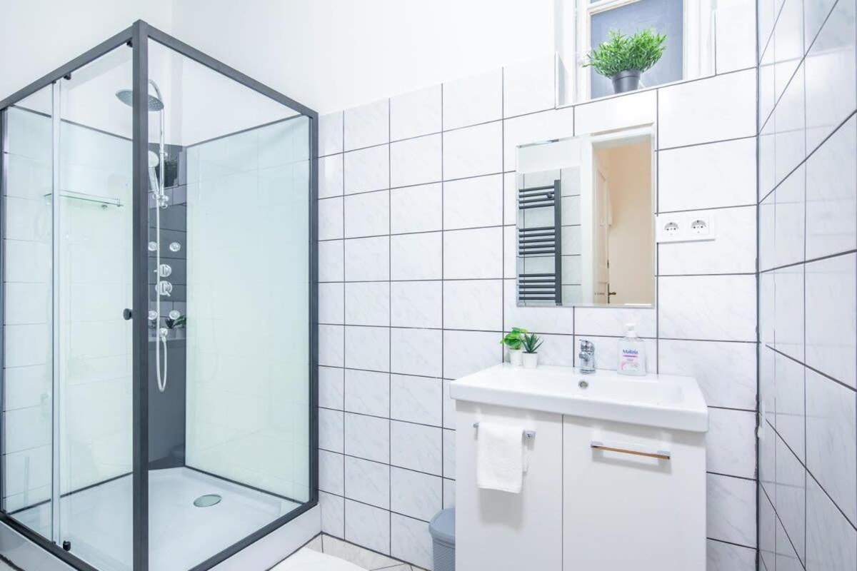 Very Central Convenient Flat Budapest Exterior photo